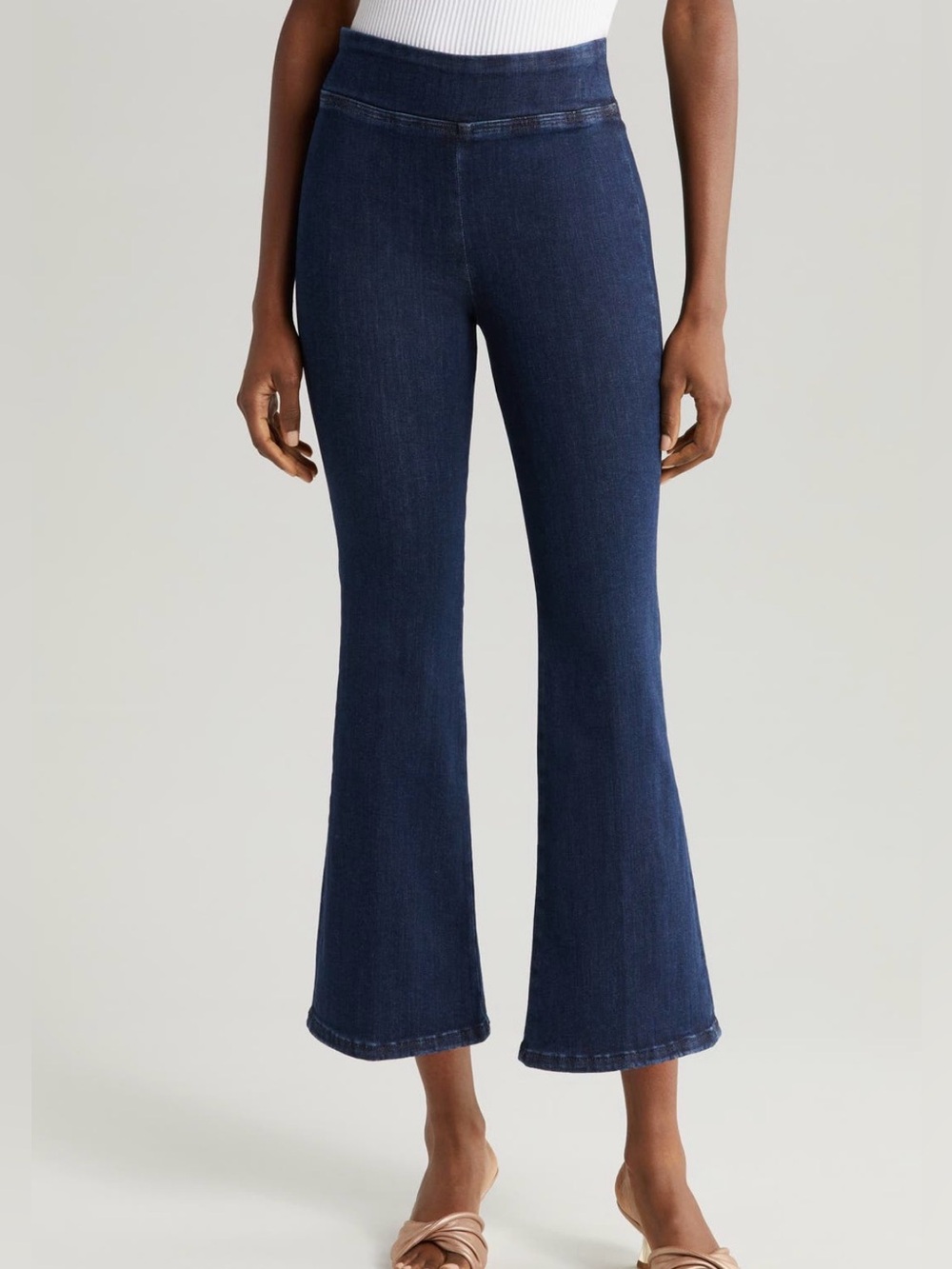 FRAME Jet Set Crop Mini Bootcut Pull-On